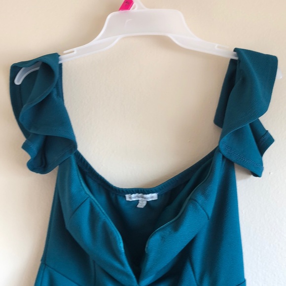 Dress - Picture 6 of 7